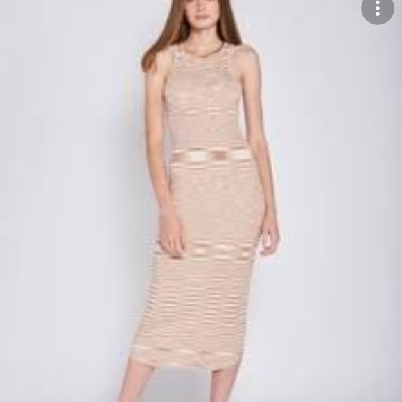 Emory Park Julia Fitted Mid Dress - Picture 5 of 5